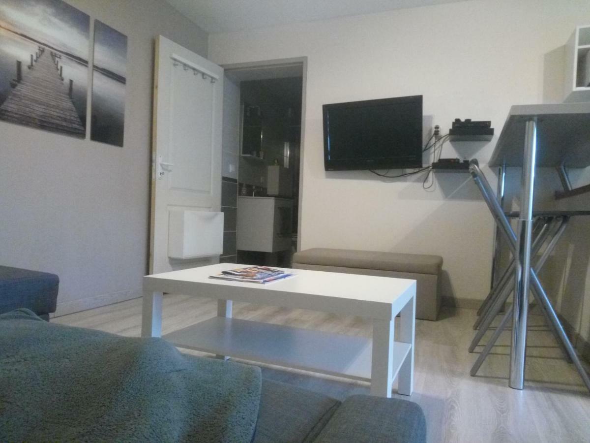 Batilly Studio Au Calme公寓 外观 照片